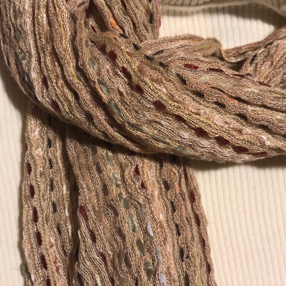 Scarf - Picture 2 of 4